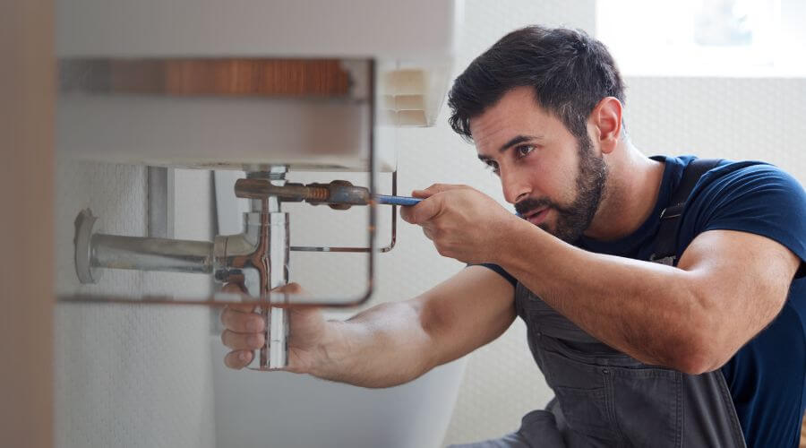 Local expert plumbing services in Levant, KS